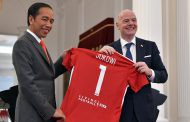 Presiden Jokowi dan Presiden FIFA Sepakat Transformasi Sepak Bola
