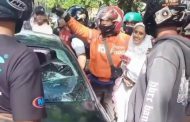 Vios Hitam Tabrak Lari Motor di Bandung, Aksi Kejar-Kejaran Warga Seperti Film Action