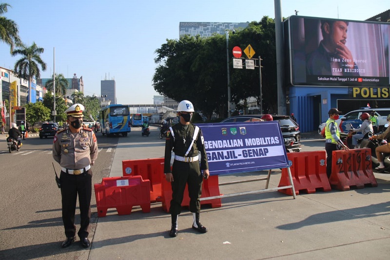 Batasi Mobilitas, Mulai Hari Ini Jakarta Terapkan Ganjil-Genap
