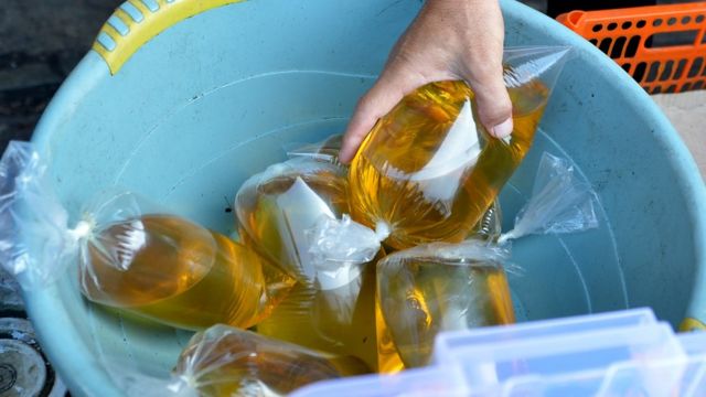 Cek Pasar Tradisional yang Jual Minyak Goreng Curah Rp14.000 Per Liter