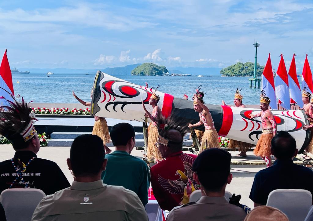 Presiden Harapkan Papua Street Carnival Terus Berlanjut